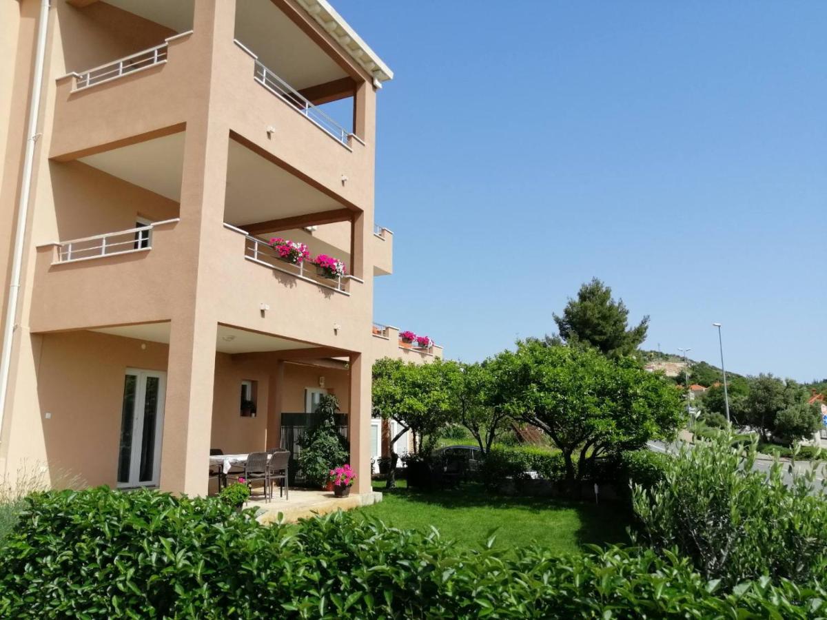 Apartments Nika Cavtat Luaran gambar
